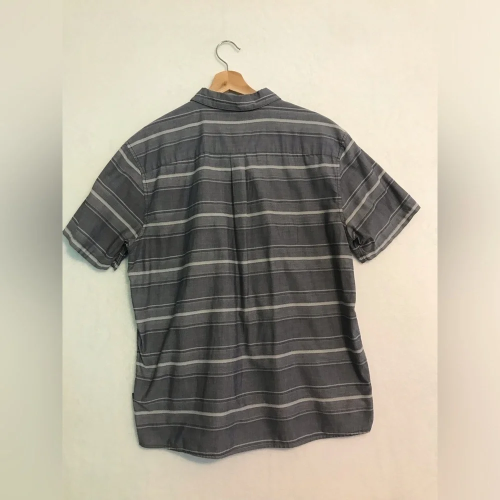 Patagonia Worn Wear Men's blue‎ stripe short sleeve Fezzman Shirt size large